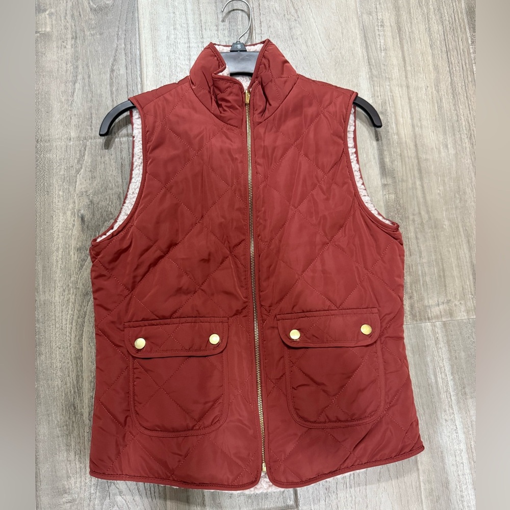 Like new reversible quilted Sherpa vest